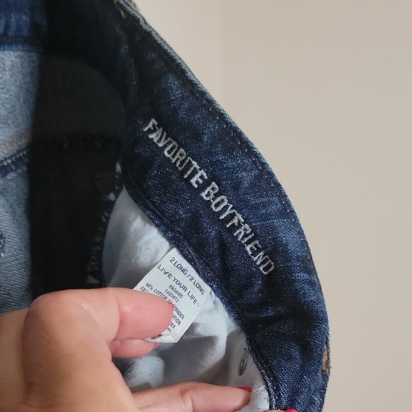 Favorite Boyfriend American Eagle Blue Jeans with Raw Hem Size 2 - Picture 4 of 5